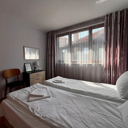 נסבר Guest House Lilly מראה חיצוני תמונה