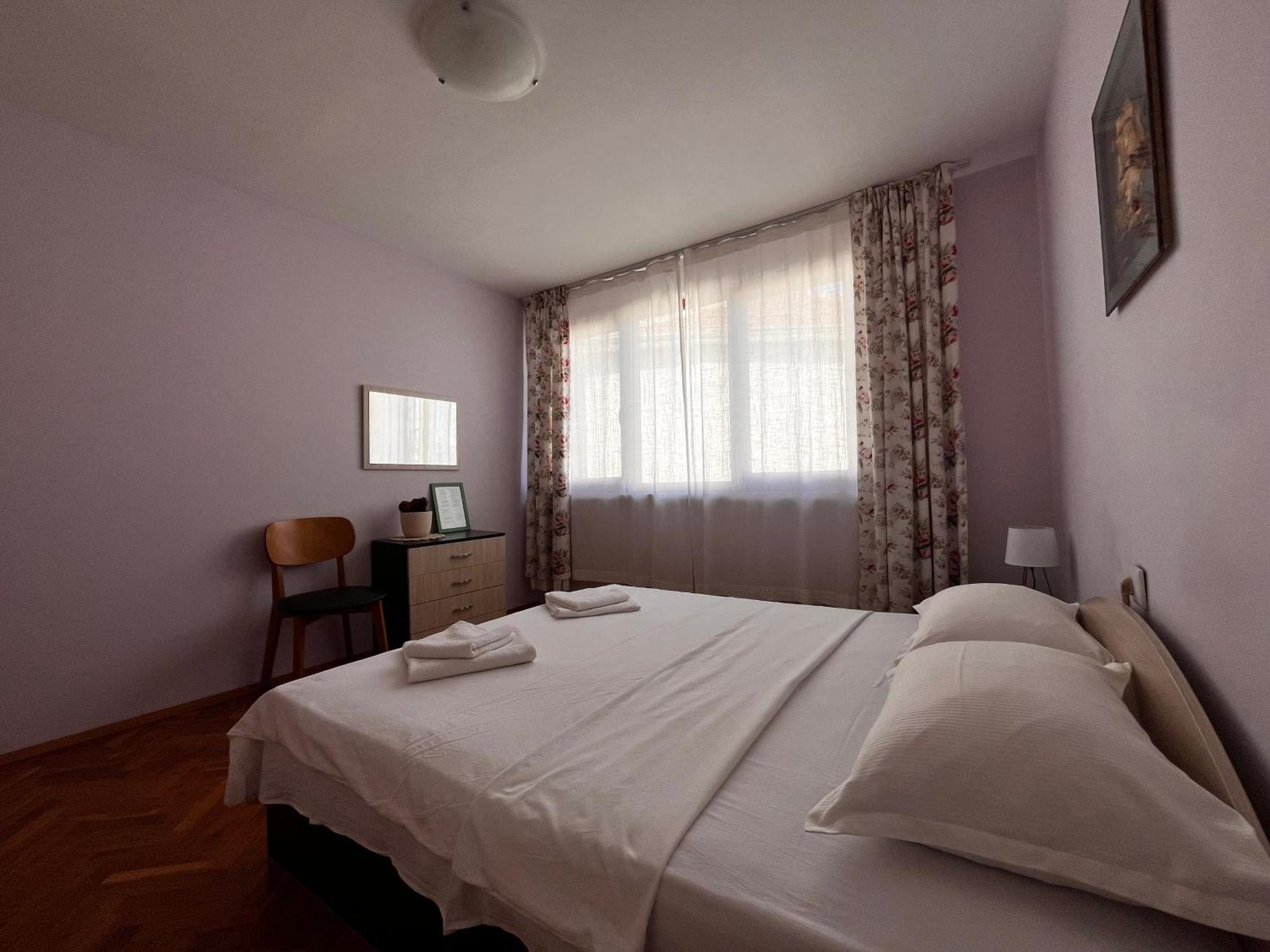 נסבר Guest House Lilly מראה חיצוני תמונה
